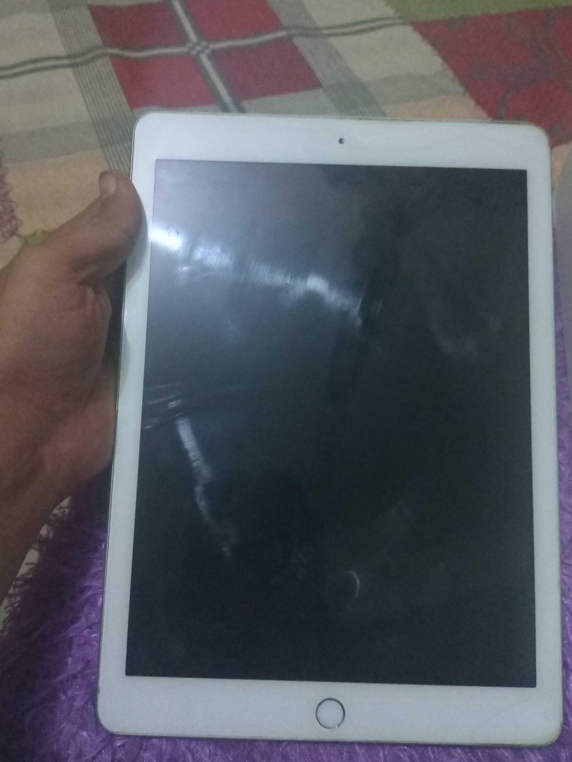 Ipad 6th generation 128gb pta approved