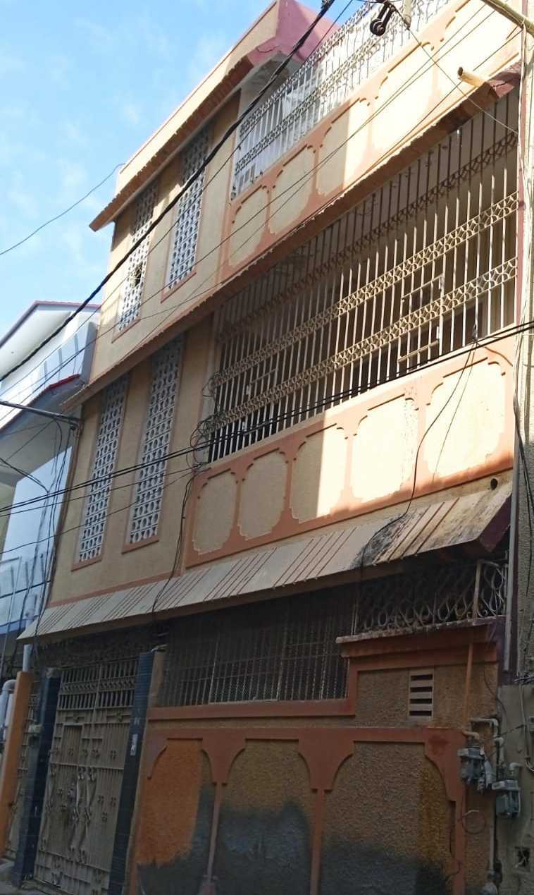 House for sale 120 SQ YDS North Karachi